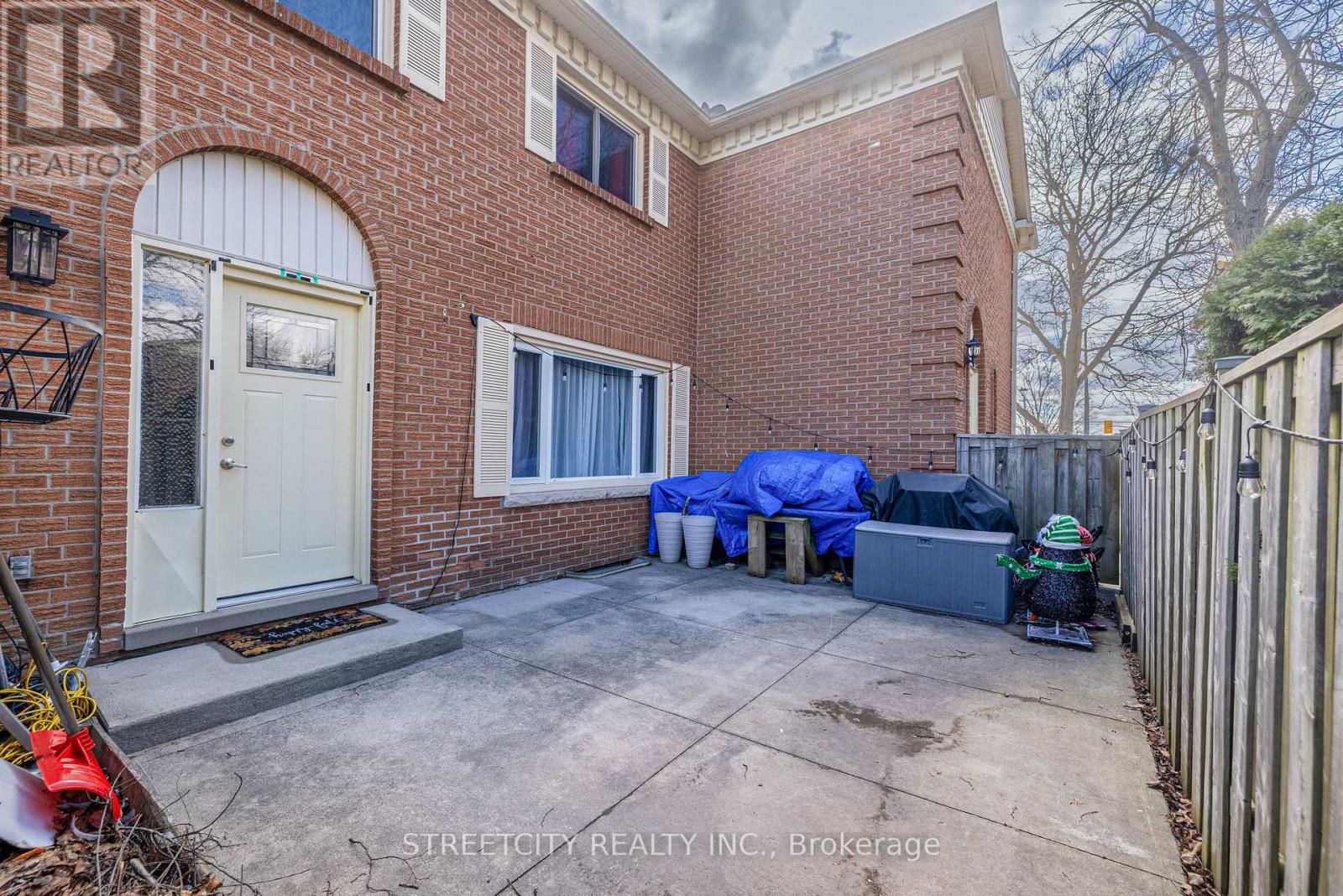 Photo 34 of 34 for 282 Homestead Crescent