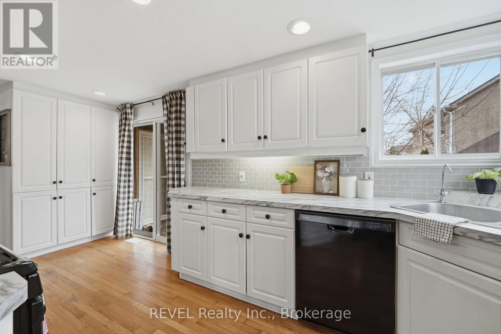 75 Grove Street, Welland (Welland Downtown), Ontario  L3B 4B3 - Photo 16 - X12879110