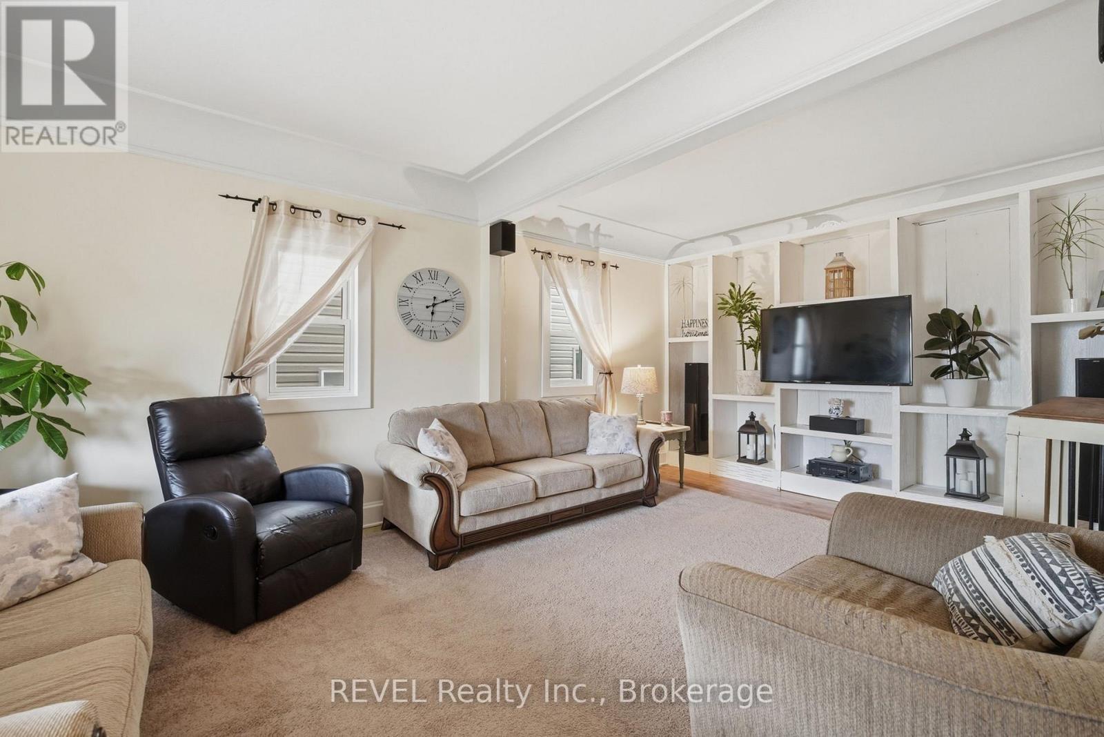 75 Grove Street, Welland (Welland Downtown), Ontario  L3B 4B3 - Photo 8 - X12879110