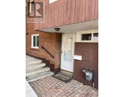 35 - 10 ESTERBROOKE AVENUE, Toronto, Ontario