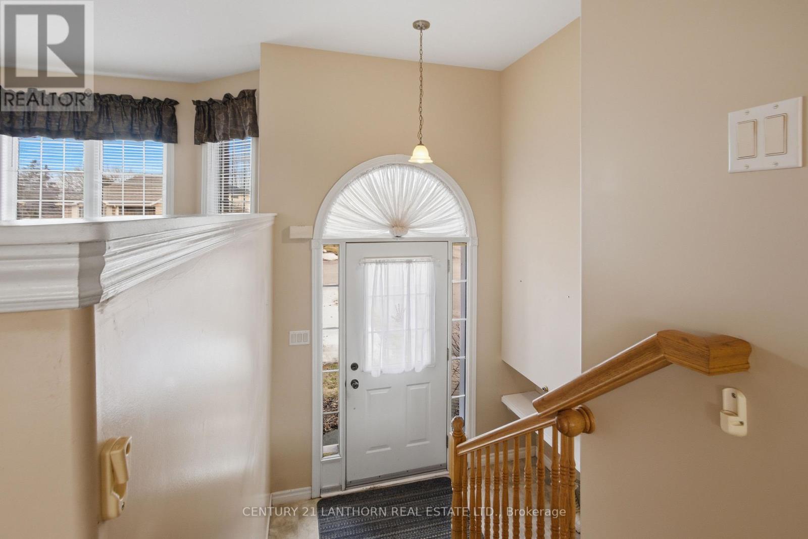 6 Chisholm Square, Belleville, Ontario  K8N 5Z4 - Photo 3 - X12879118