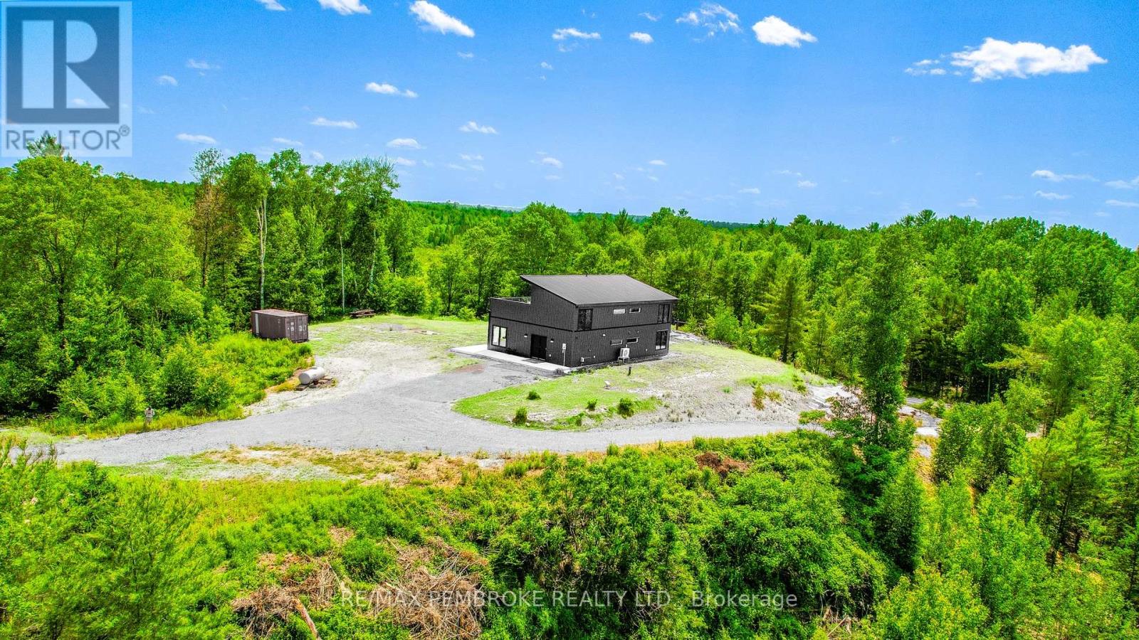 102 Rantz Road, Petawawa, Ontario  K8H 2W8 - Photo 41 - X12879122