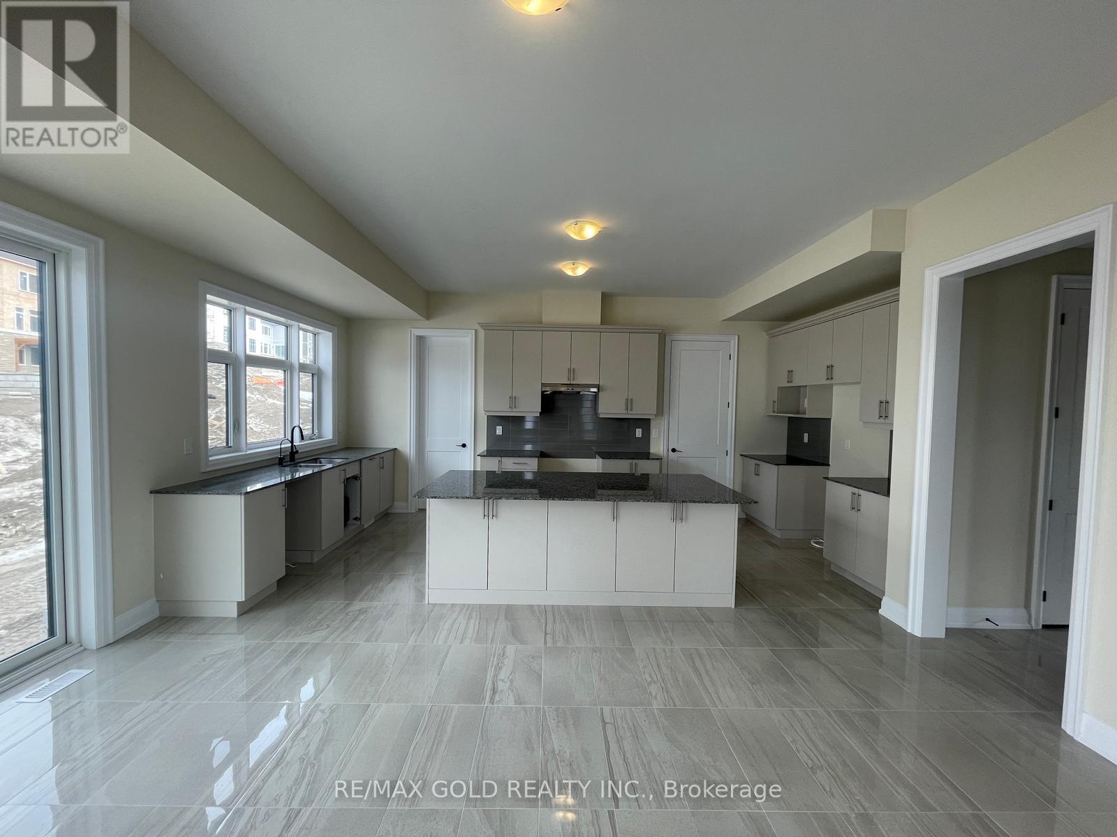 44 Pearsall Place, Oro-Medonte, Ontario  L0L 2L0 - Photo 11 - S12879080