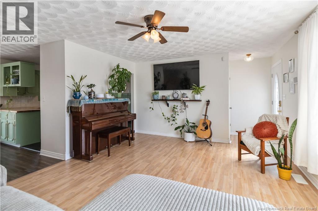 115 Notingham Drive, Moncton, New Brunswick  E1A 5J9 - Photo 3 - NB134994