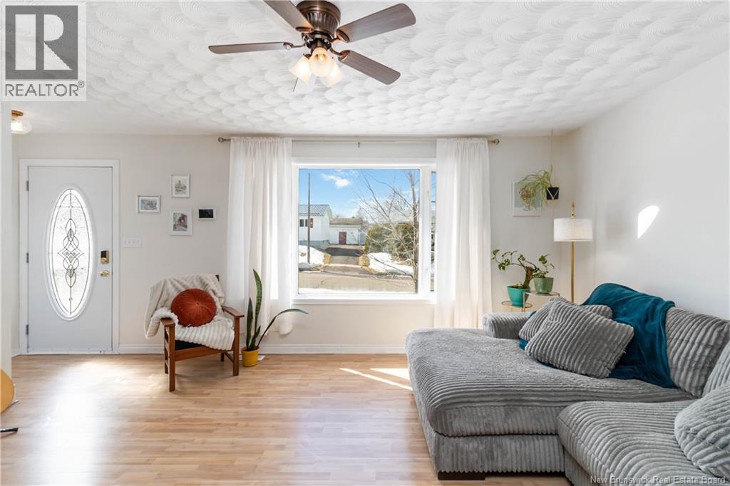 115 Notingham Drive, Moncton, New Brunswick  E1A 5J9 - Photo 4 - NB134994