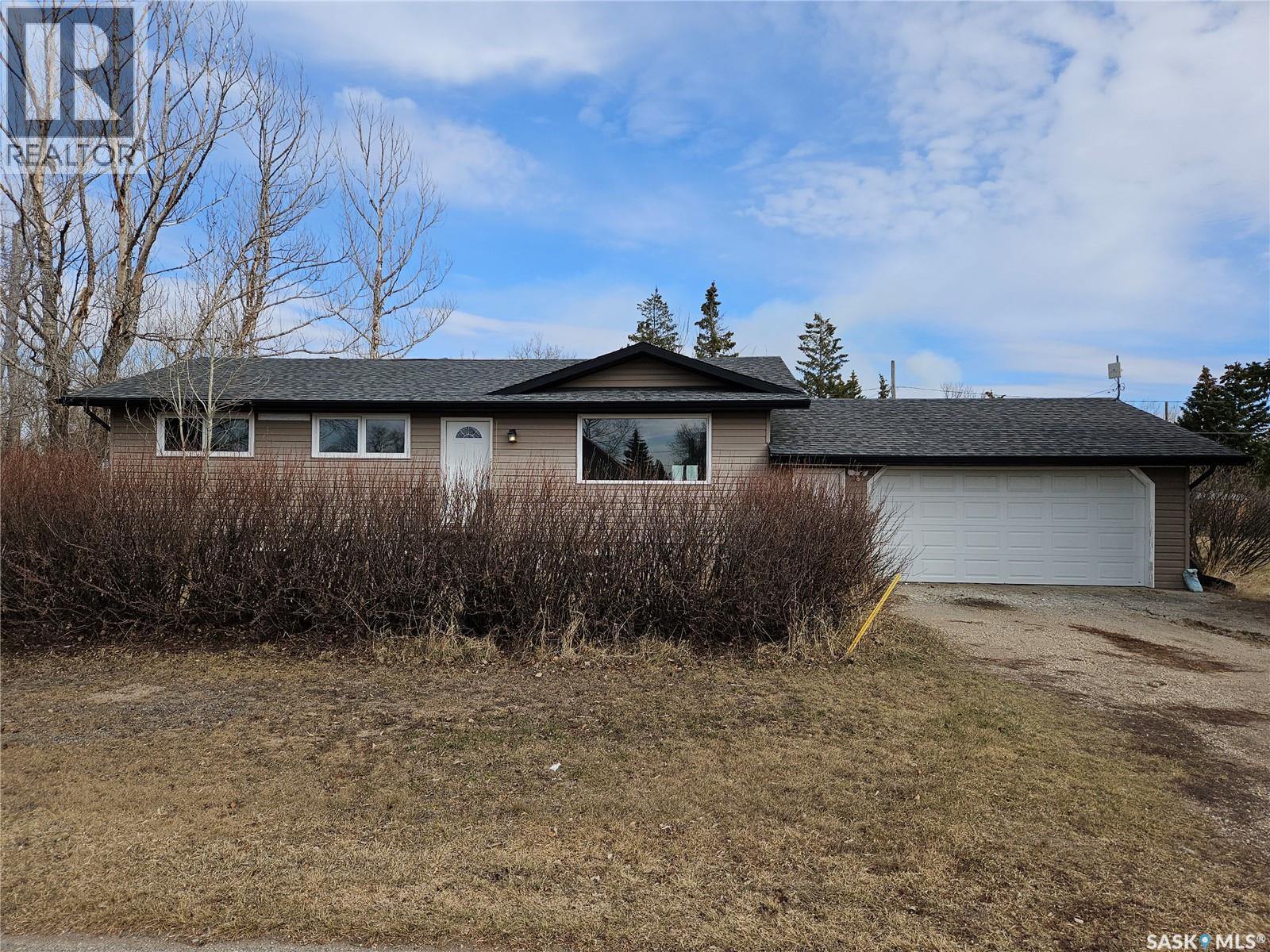 235 James STREET, Kisbey, Saskatchewan