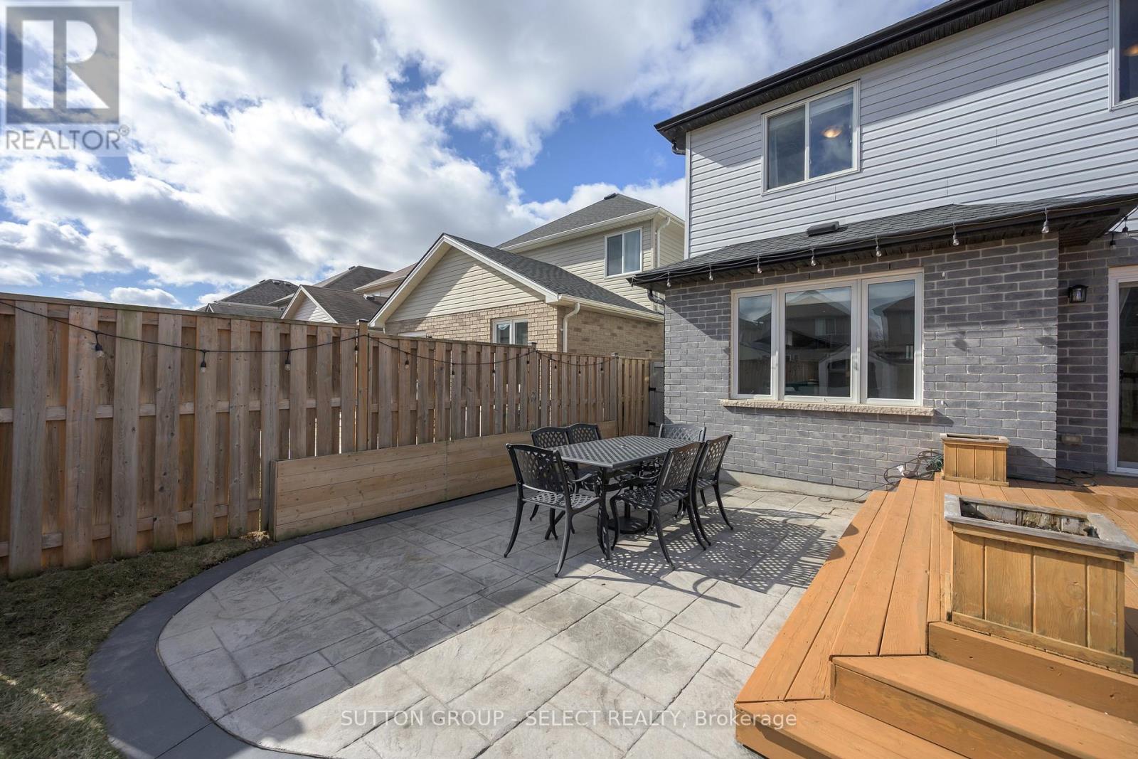 Photo 3 of 23 for 1874 Reilly Walk