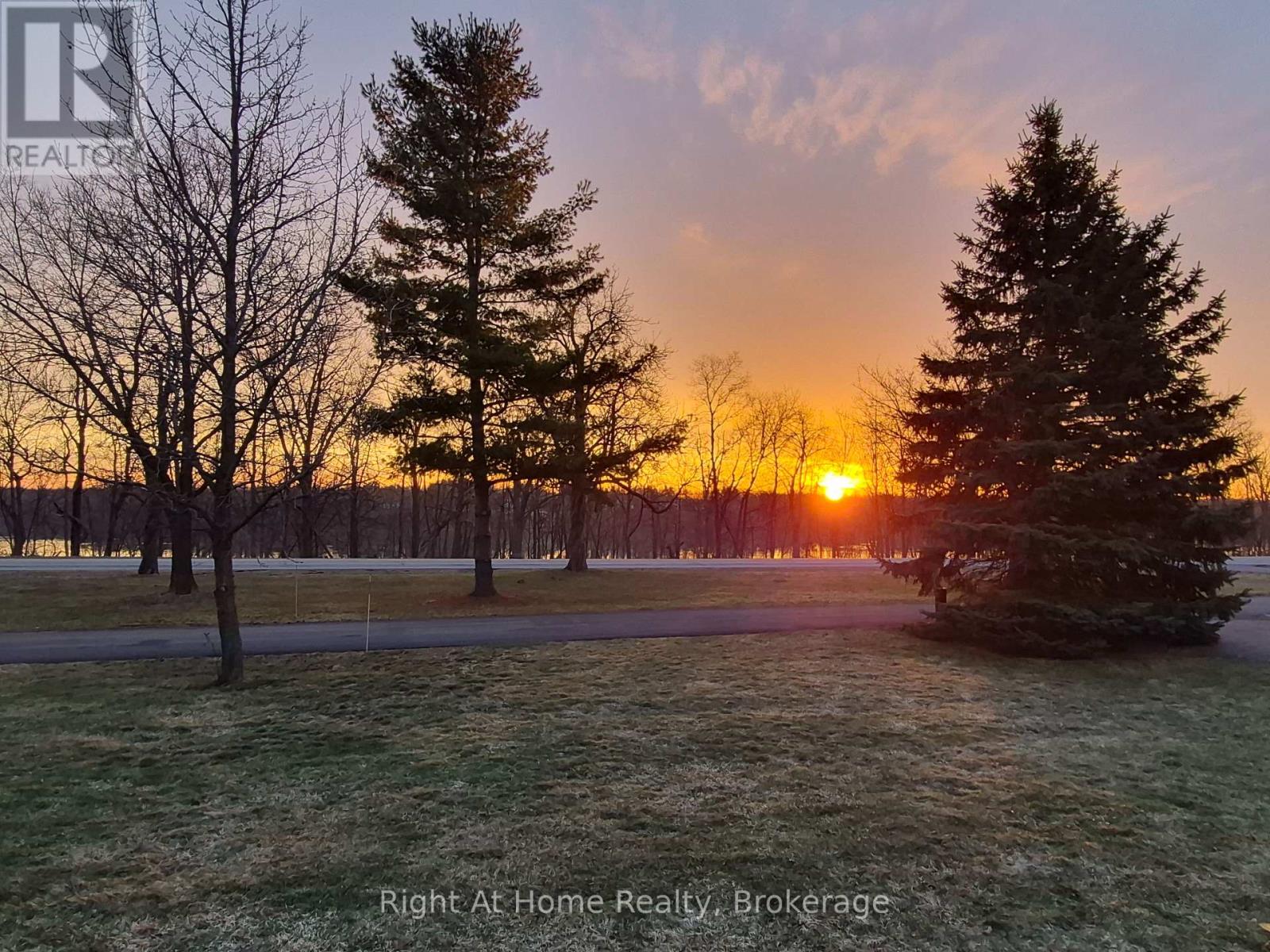 15414 Niagara Parkway, Niagara-On-The-Lake, Ontario  L0S 1J0 - Photo 29 - X12863544