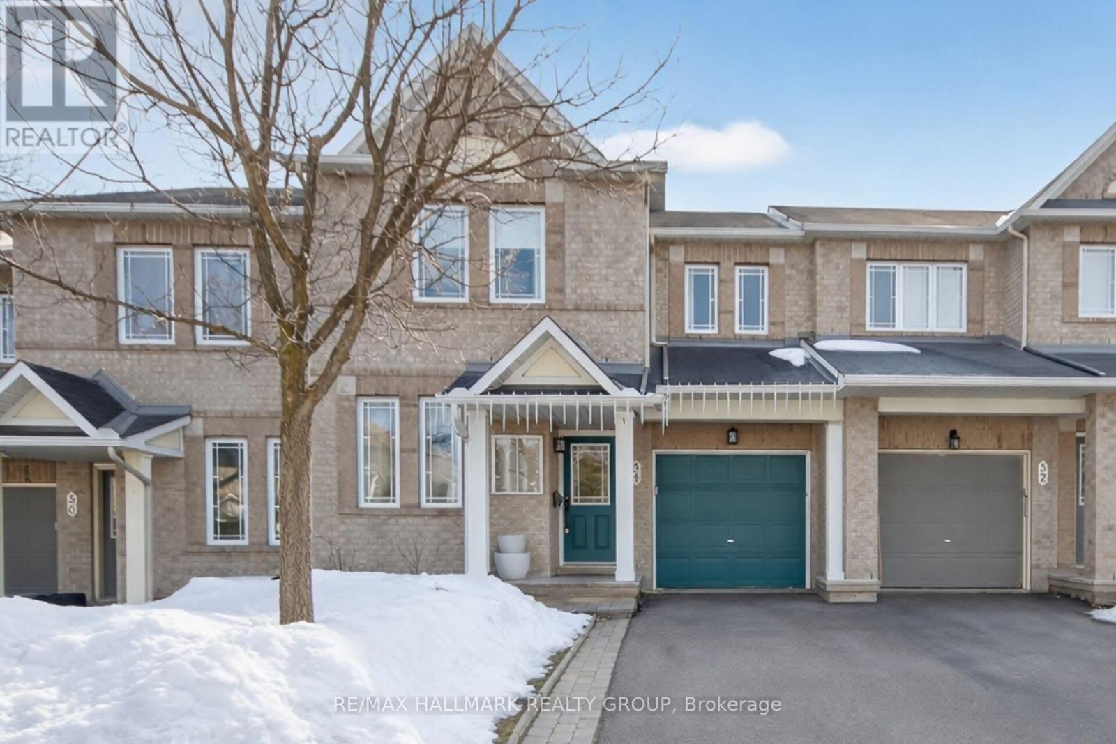 54 CHARLESTON STREET, Ottawa, Ontario