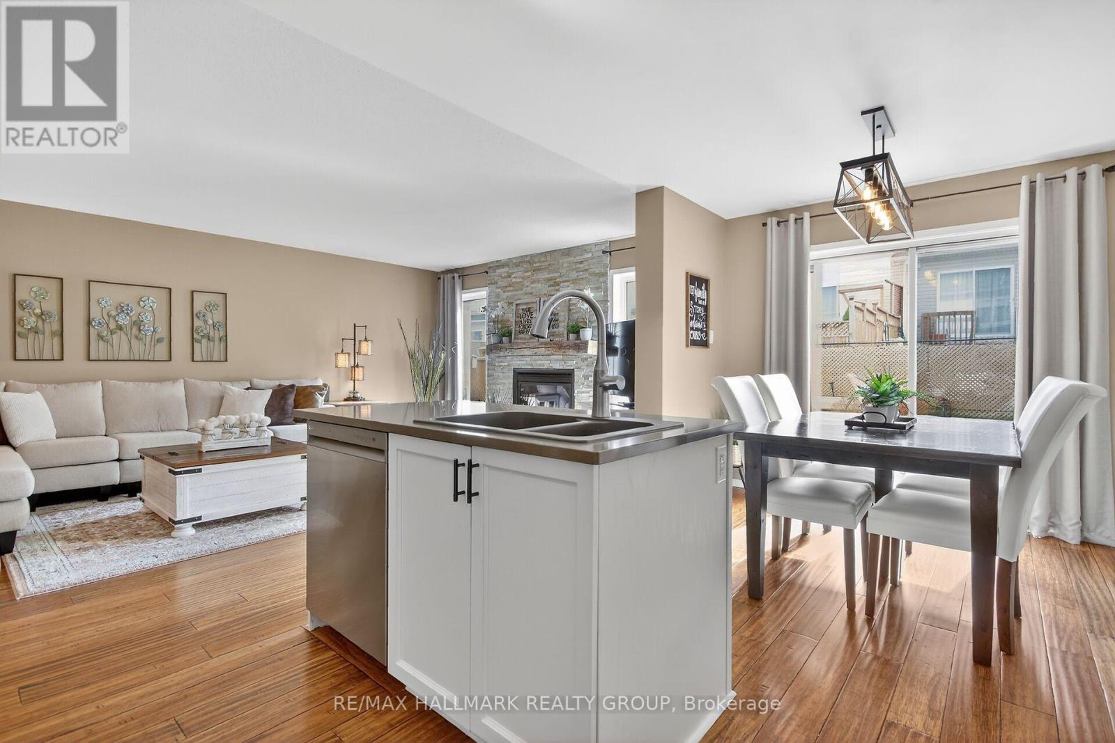 54 Charleston Street, Ottawa, Ontario  K2G 7G1 - Photo 10 - X12879148