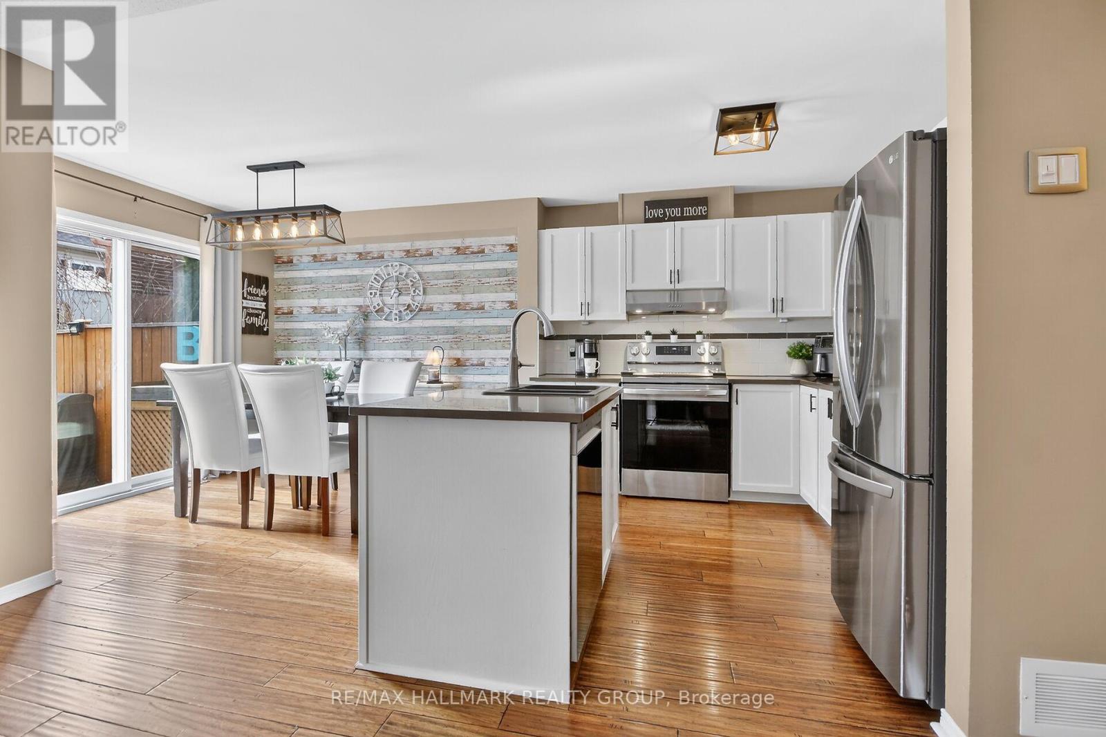 54 Charleston Street, Ottawa, Ontario  K2G 7G1 - Photo 15 - X12879148