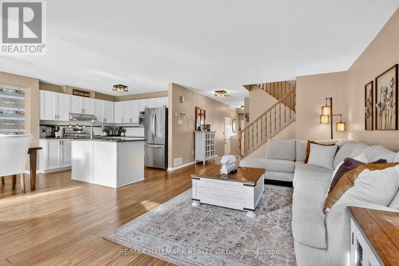 54 Charleston Street, Ottawa, Ontario  K2G 7G1 - Photo 17 - X12879148