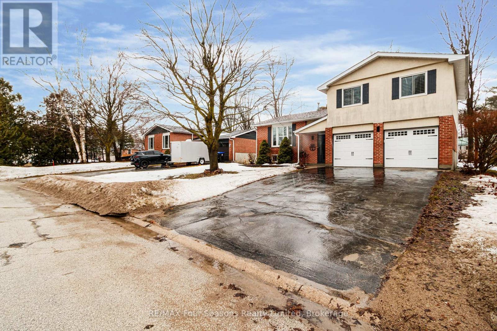 218 Datas Drive, Clearview (Stayner), Ontario  L0M 1S0 - Photo 3 - S12879146