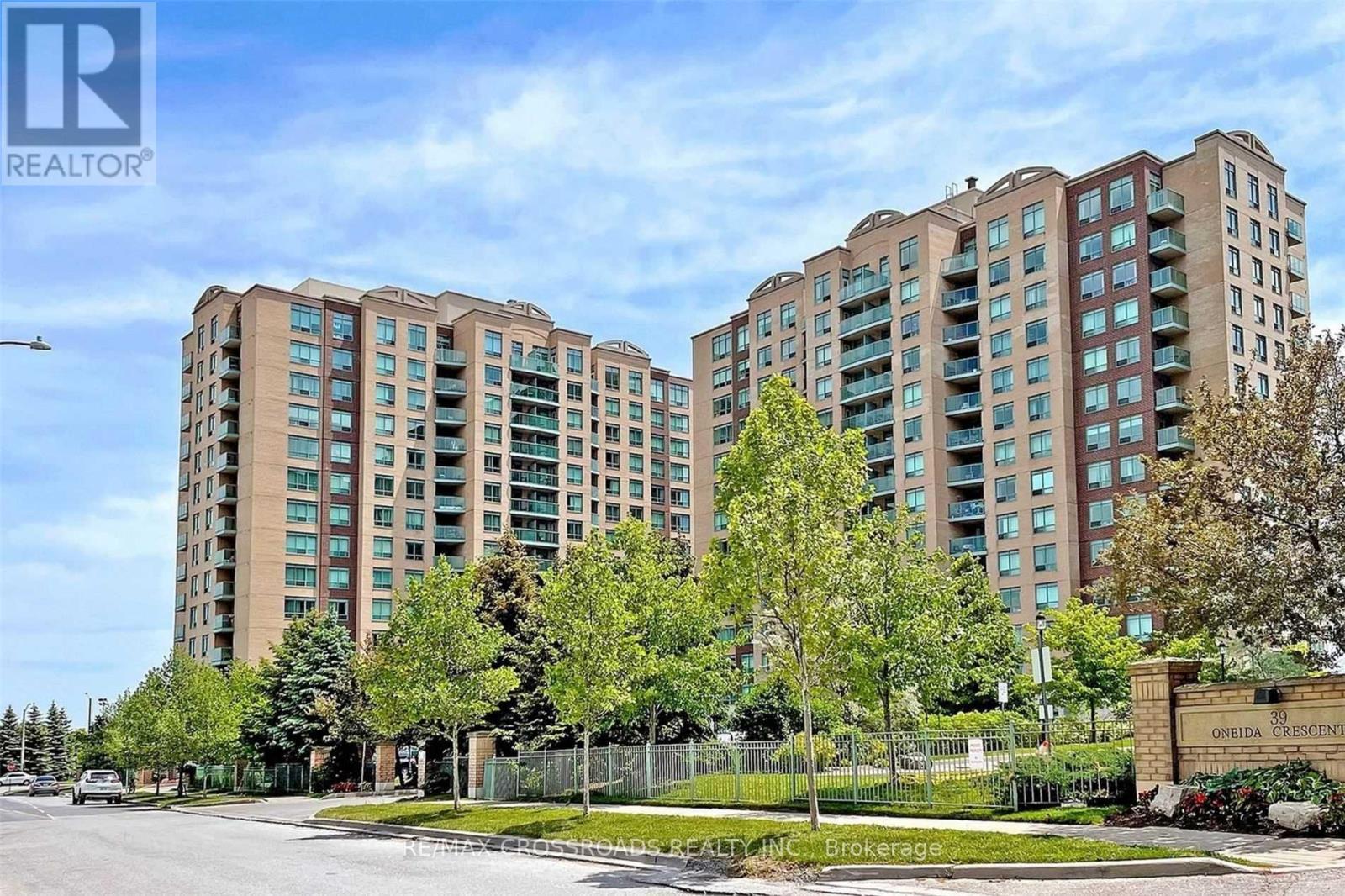 801 - 23 ONEIDA CRESCENT, Richmond Hill, Ontario