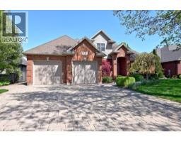 227 CLUBVIEW DRIVE, Amherstburg, Ontario