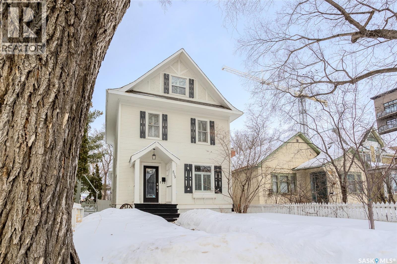 515 9th Street E, Saskatoon, Saskatchewan  S7N 0A9 - Photo 2 - SK030324