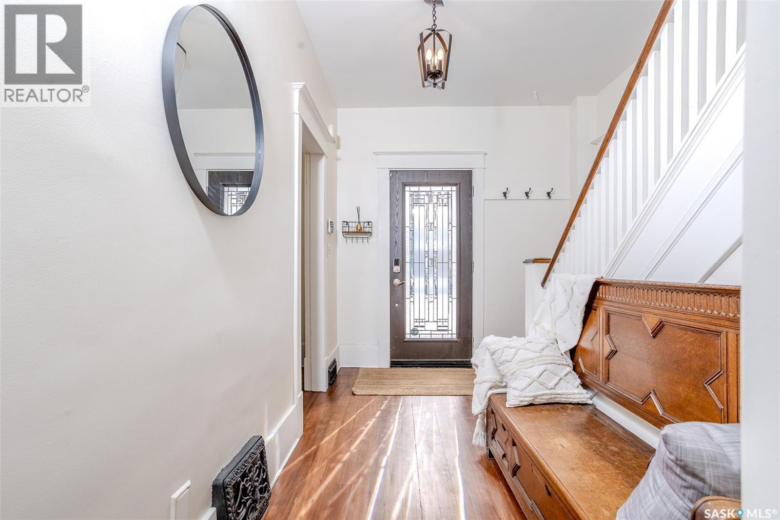 515 9th Street E, Saskatoon, Saskatchewan  S7N 0A9 - Photo 3 - SK030324