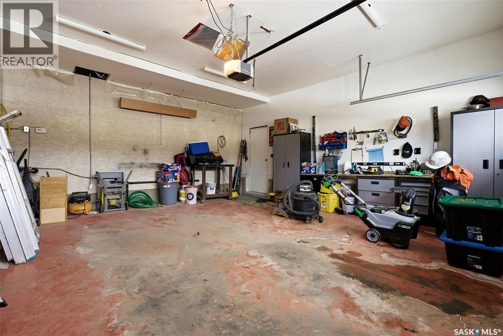 7023 Sherwood Drive, Regina, Saskatchewan  S4X 2V5 - Photo 34 - SK030320