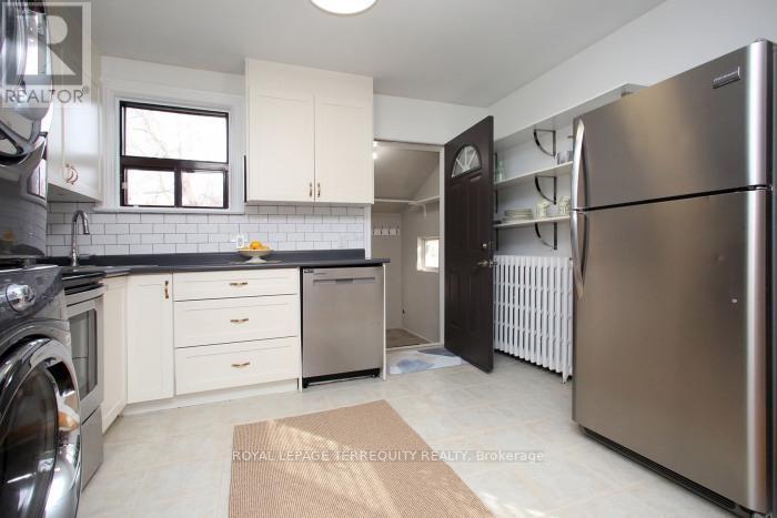 1746 Queen Street E, Toronto, Ontario  M4L 1G7 - Photo 13 - E12865030