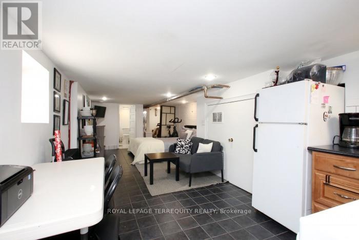 1746 Queen Street E, Toronto, Ontario  M4L 1G7 - Photo 19 - E12865030