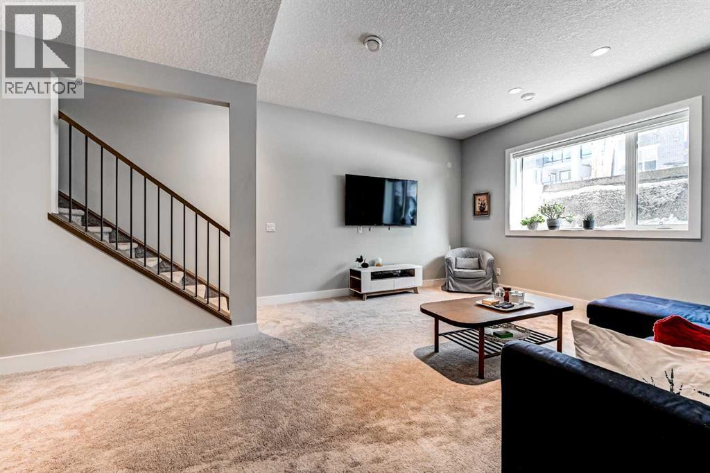 100 Burma Star Road Sw, Calgary, Alberta  T3E 7Y4 - Photo 34 - A2289941