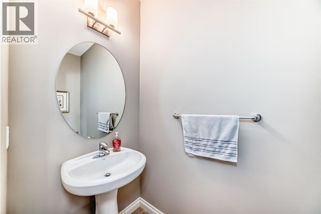 10 Reunion Grove Nw, Airdrie, Alberta  T4B 0Z7 - Photo 15 - A2292885