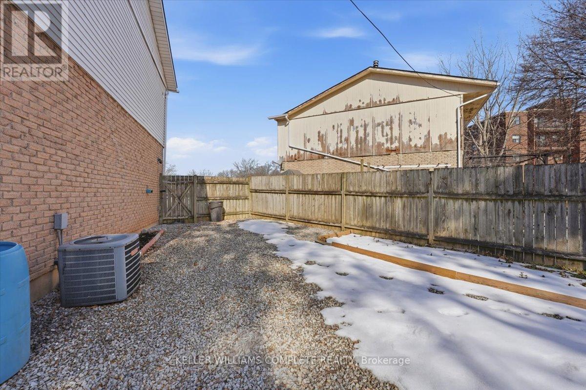 3059 Empire Place, Niagara Falls (Church's Lane), Ontario  L2J 3L7 - Photo 29 - X12863704