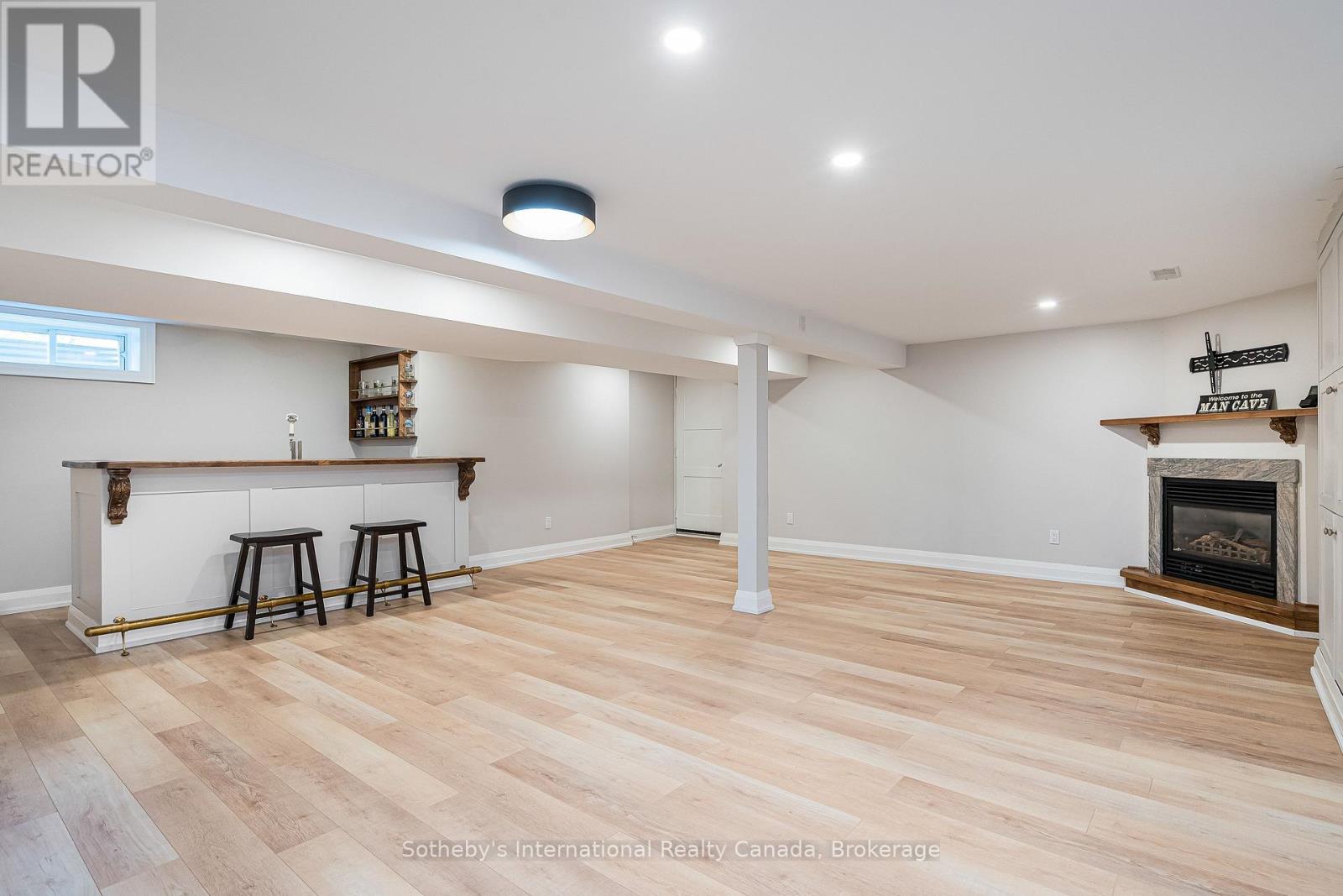 154 Mary Street, Clearview (Creemore), Ontario  L0M 1G0 - Photo 31 - S12879082