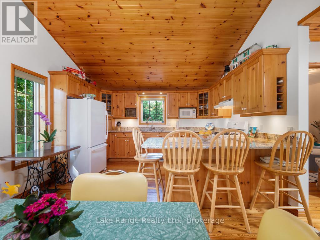 269 Huron Road, Huron-Kinloss, Ontario  N2Z 2X3 - Photo 5 - X12879186