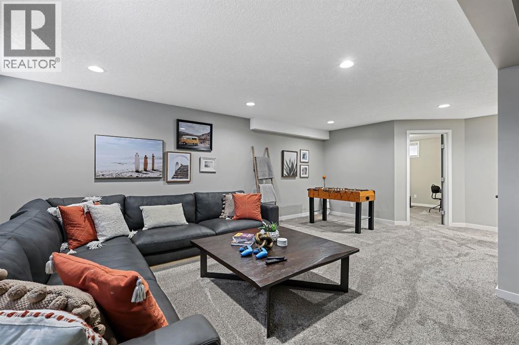 33 Sunset Crescent, Okotoks, Alberta  T1S 1P3 - Photo 33 - A2290204