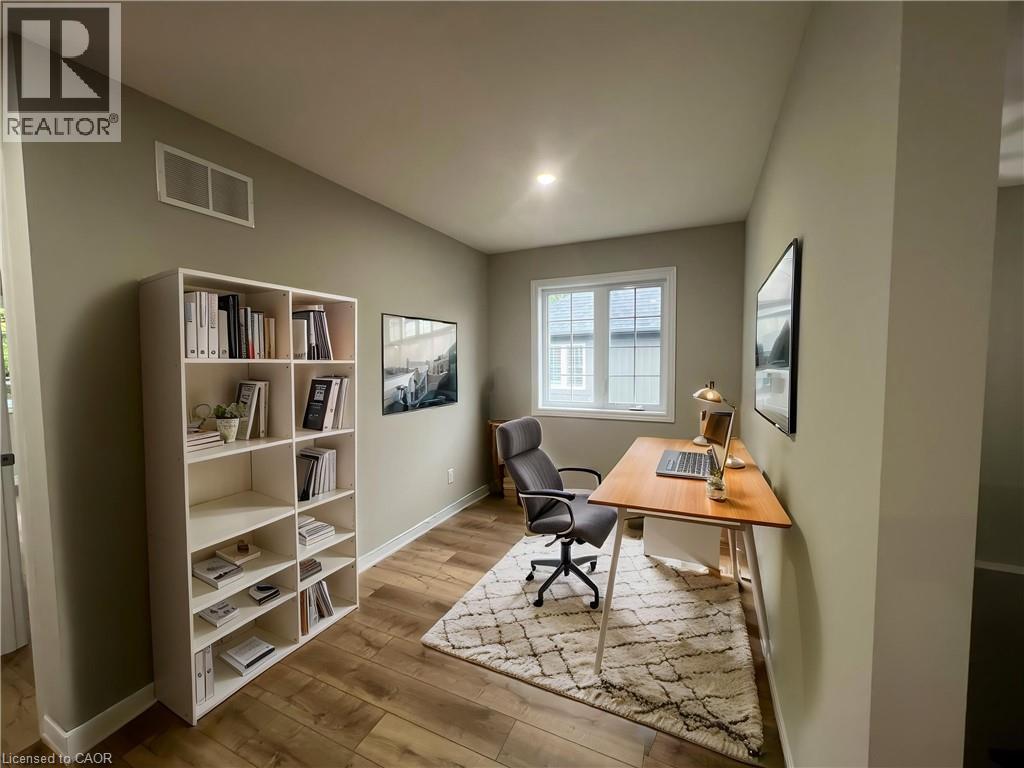 350 O'loane Avenue Unit# 34, Stratford, Ontario  N5A 0J2 - Photo 10 - 40811893