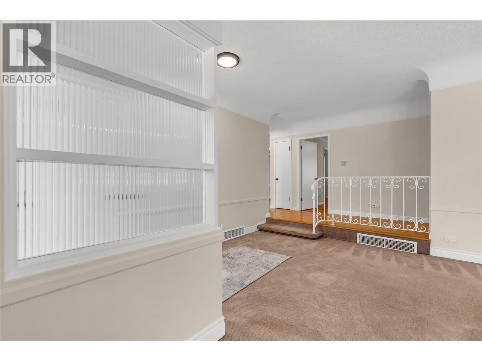 1135 Johnson Road, Penticton, British Columbia  V2A 1W6 - Photo 8 - 10374742