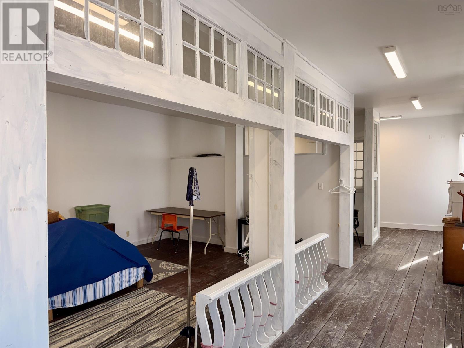 10 Ann Street, Shelburne, Nova Scotia  B0T 1W0 - Photo 17 - 202603273