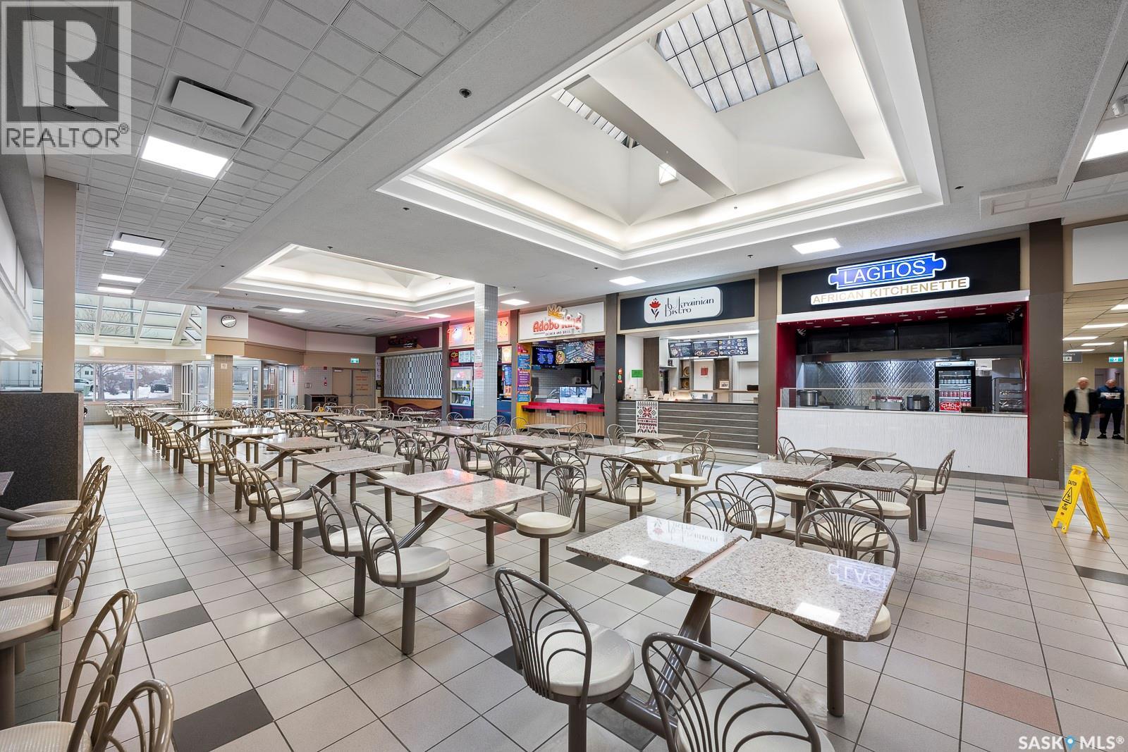 38 2223 Victoria Avenue, Regina, Saskatchewan  S4N 6E4 - Photo 2 - SK030279