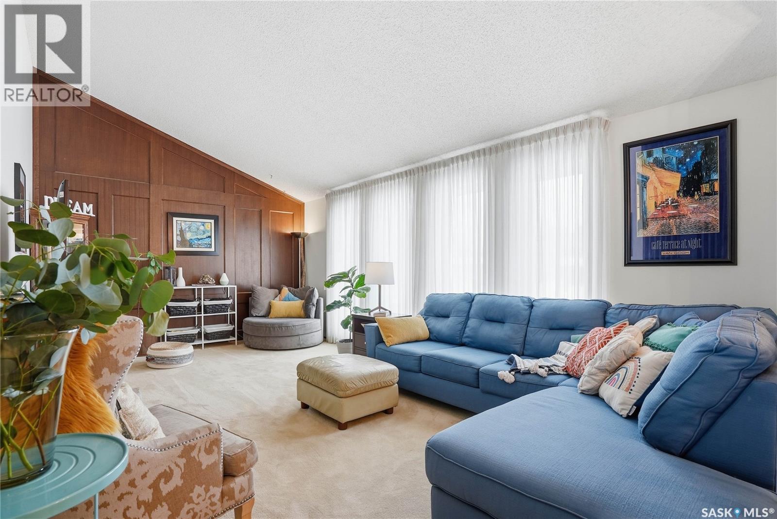 743 Coppermine Crescent, Saskatoon, Saskatchewan  S7K 4K8 - Photo 5 - SK030278