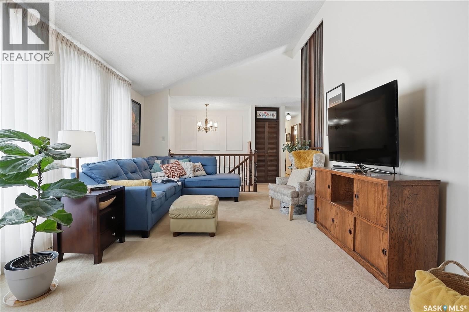 743 Coppermine Crescent, Saskatoon, Saskatchewan  S7K 4K8 - Photo 7 - SK030278