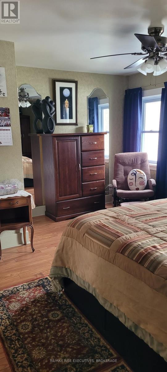 204 R33, Rideau Lakes, Ontario  K0G 1V0 - Photo 18 - X12642620