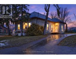 36 CAROLINE STREET, Kawartha Lakes, Ontario