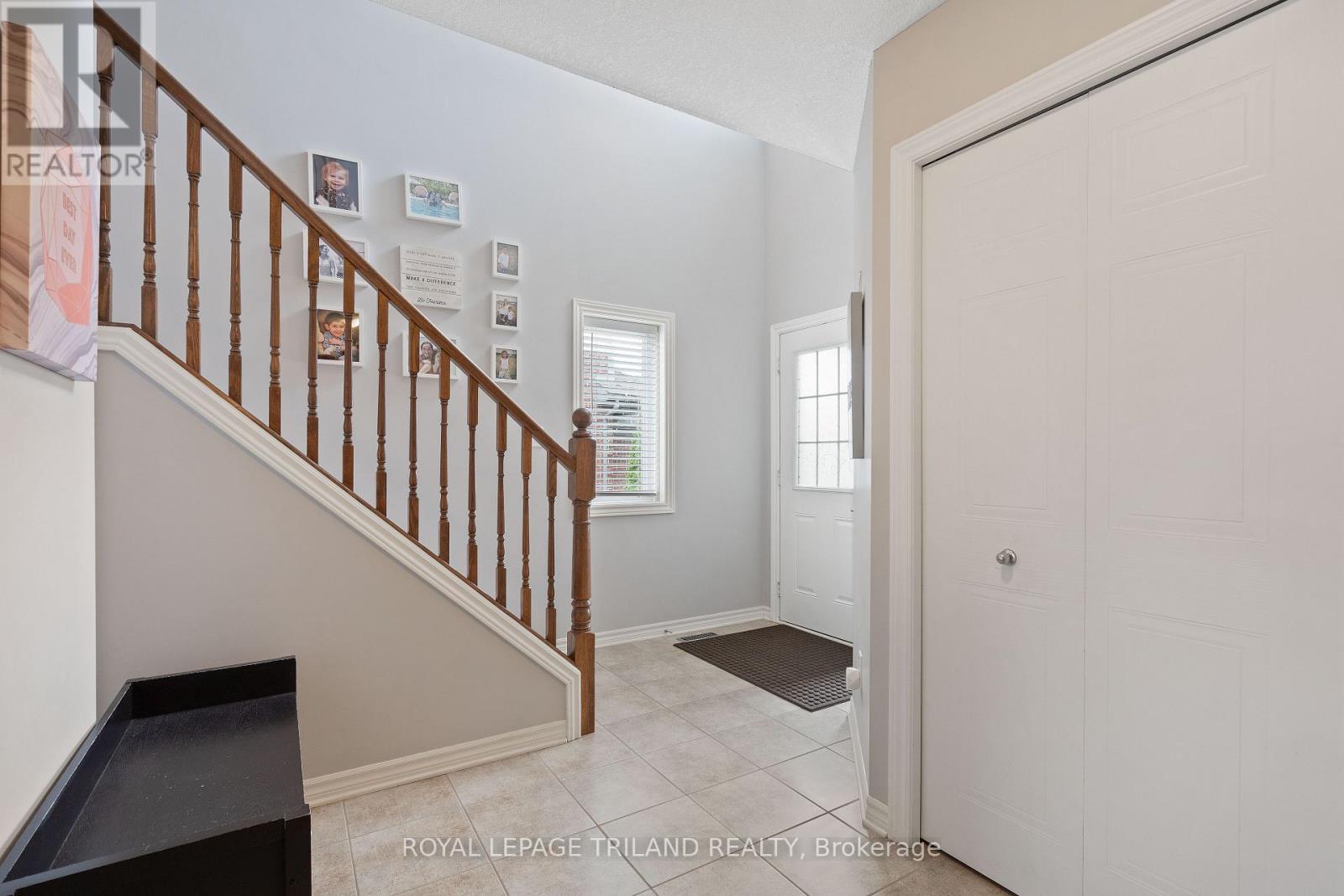 3268 Emilycarr Lane, London South, Ontario  N6L 0B2 - Photo 4 - X12879230