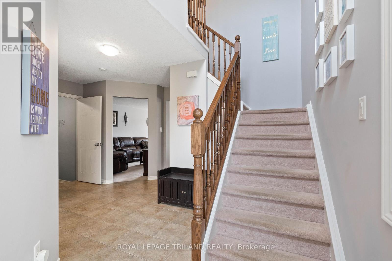 3268 Emilycarr Lane, London South, Ontario  N6L 0B2 - Photo 5 - X12879230