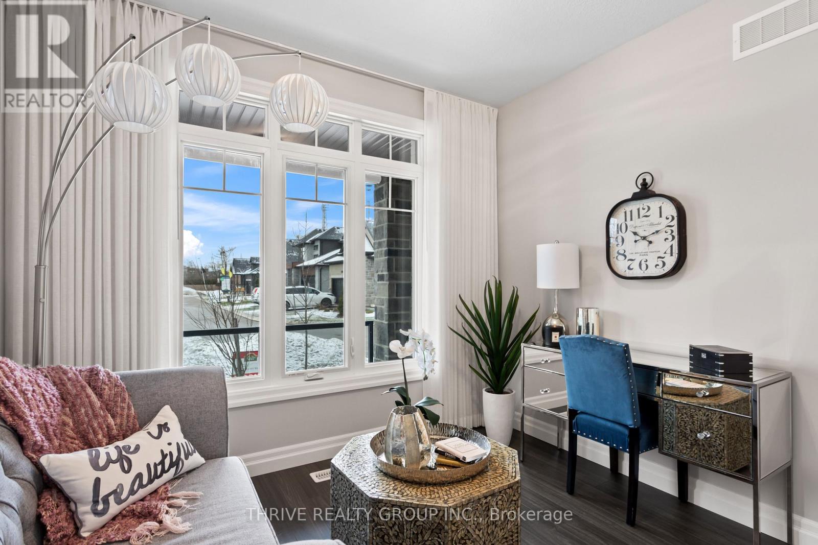 1 - 1061 Eagletrace Drive, London North, Ontario  N6G 0T3 - Photo 5 - X12879234