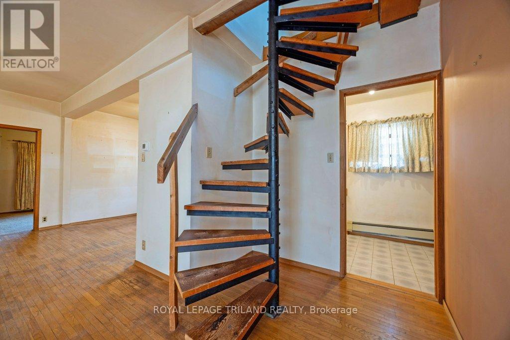 105 Walnut Street, London North, Ontario  N6H 1C3 - Photo 12 - X12879292