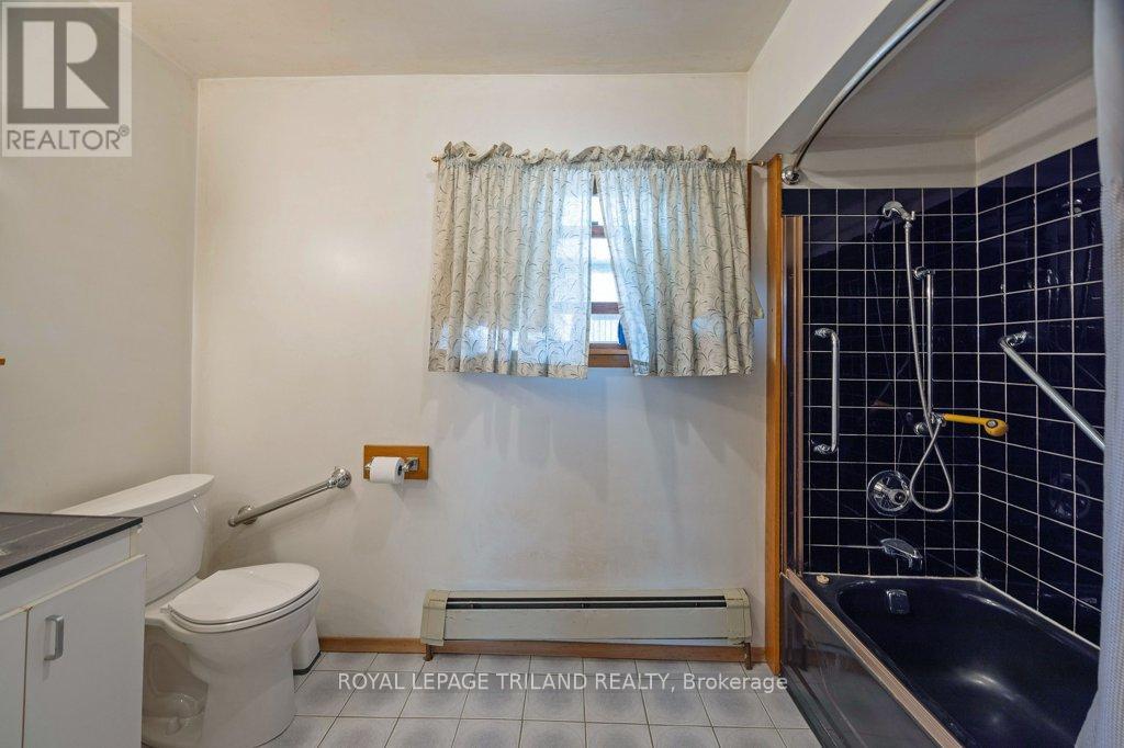 105 Walnut Street, London North, Ontario  N6H 1C3 - Photo 15 - X12879292