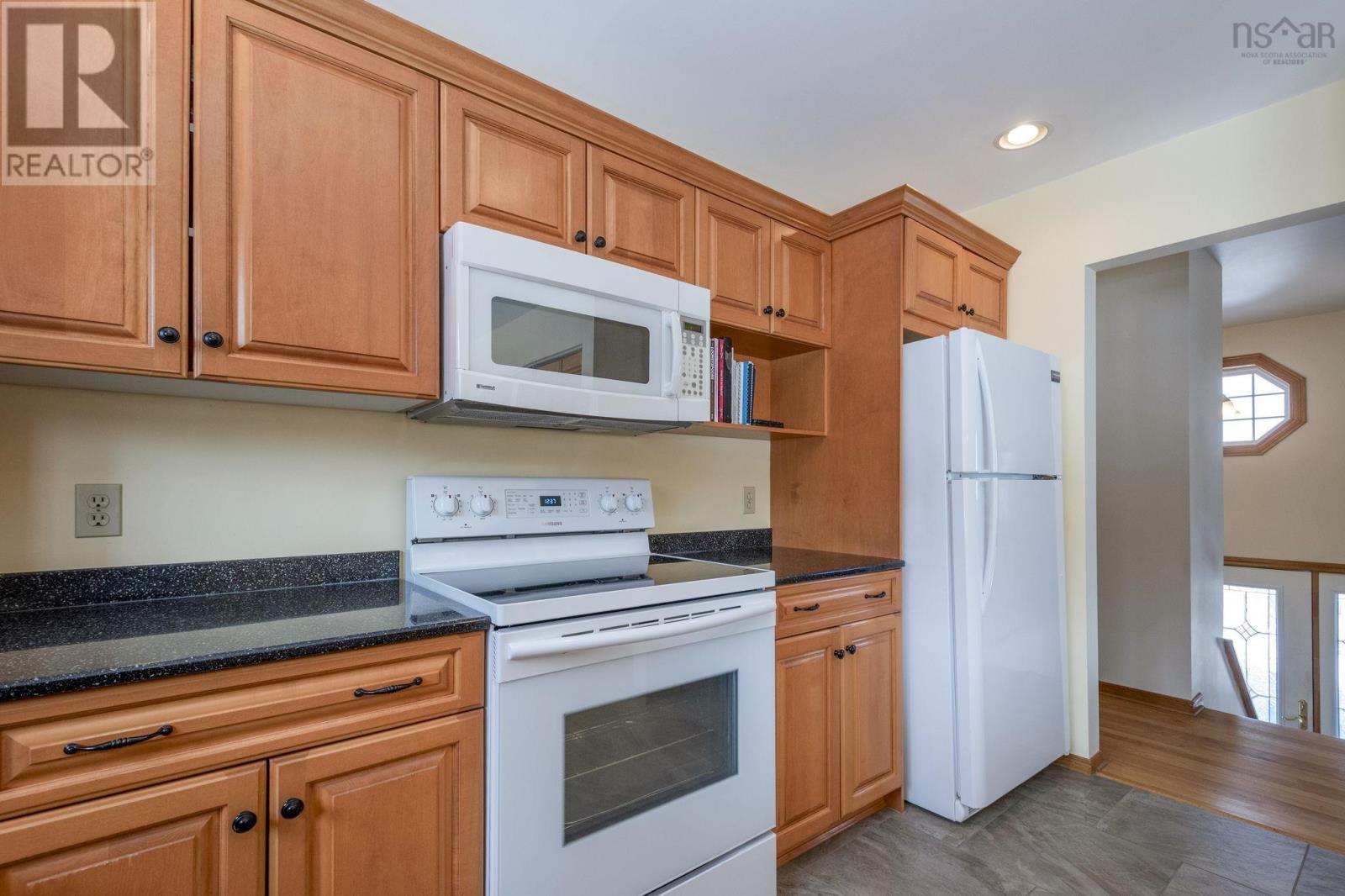 33 Oak Island Road, Avonport, Nova Scotia  B4P 2R3 - Photo 12 - 202604501