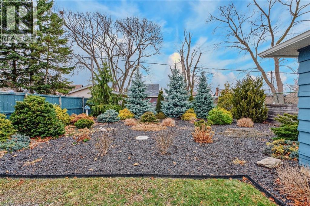 35 Dorothy Street, Brantford, Ontario  N3S 1G8 - Photo 11 - 40810465