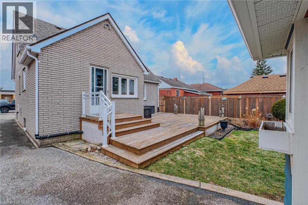 35 Dorothy Street, Brantford, Ontario  N3S 1G8 - Photo 6 - 40810465