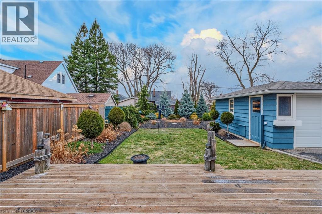 35 Dorothy Street, Brantford, Ontario  N3S 1G8 - Photo 9 - 40810465