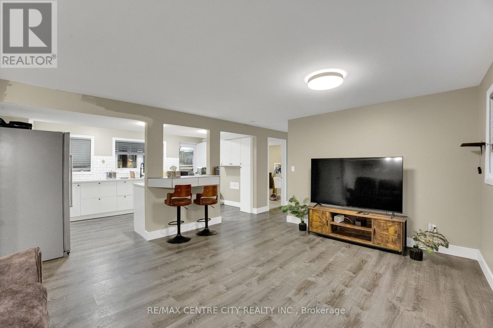 637 Jason Crescent, London South, Ontario  N6J 3E5 - Photo 34 - X12857624