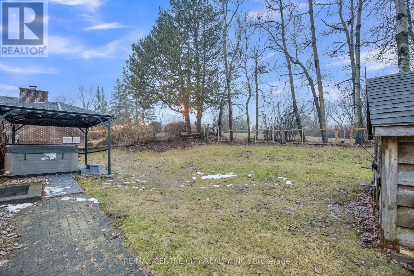 637 Jason Crescent, London South, Ontario  N6J 3E5 - Photo 36 - X12857624