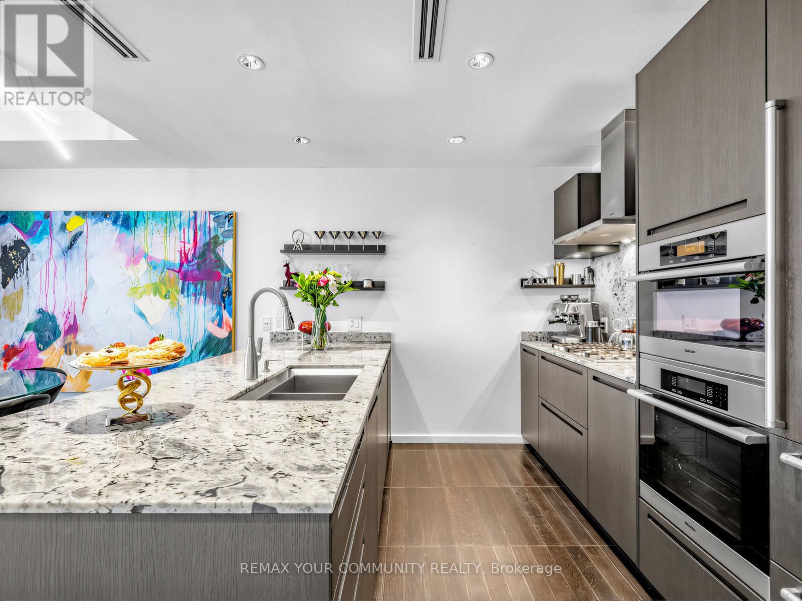 3504 - 180 University Avenue, Toronto, Ontario  M5H 0A2 - Photo 14 - C12879296